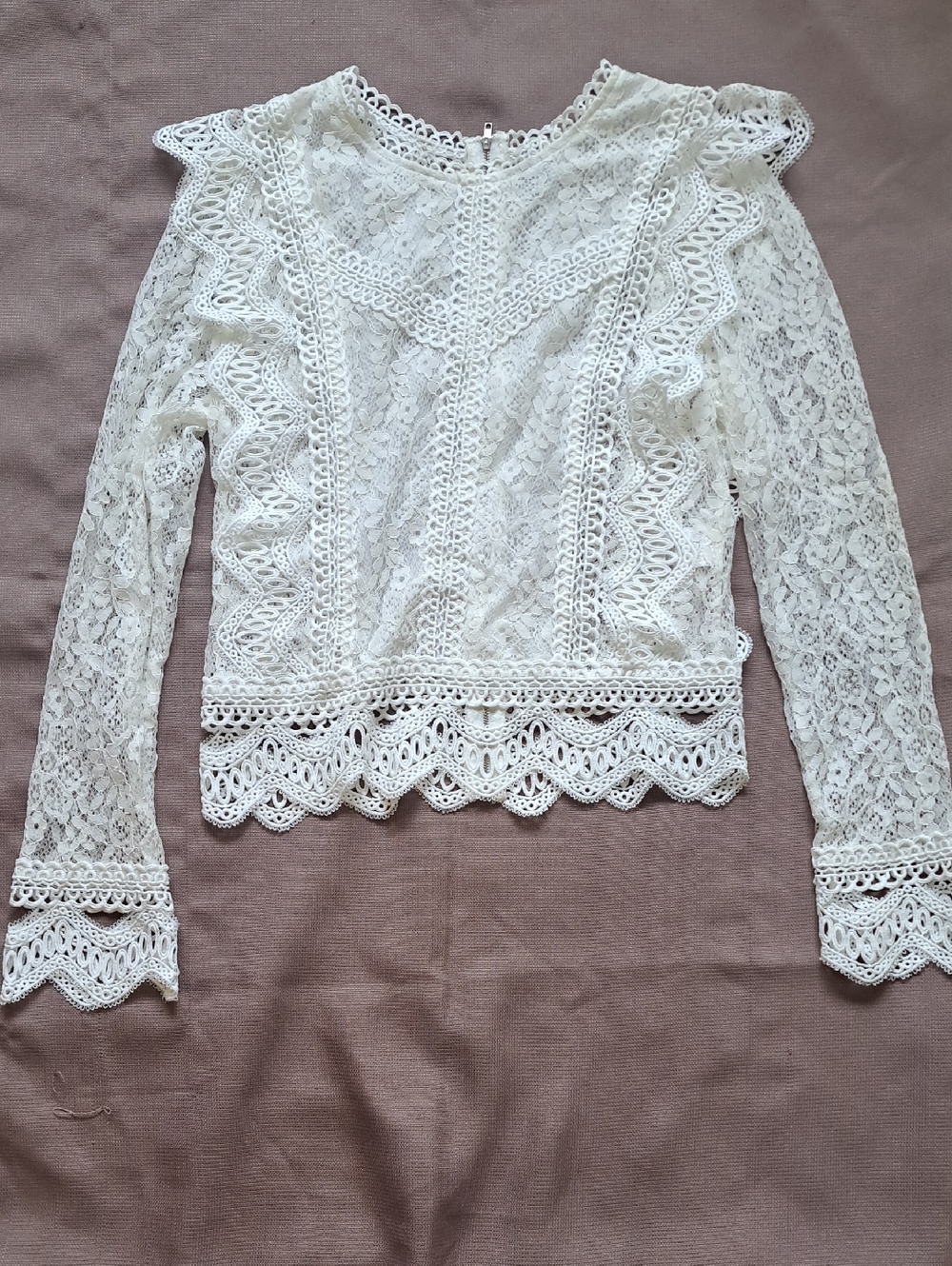 SHEIN White Lace Crochet Long Sleeve Blouse